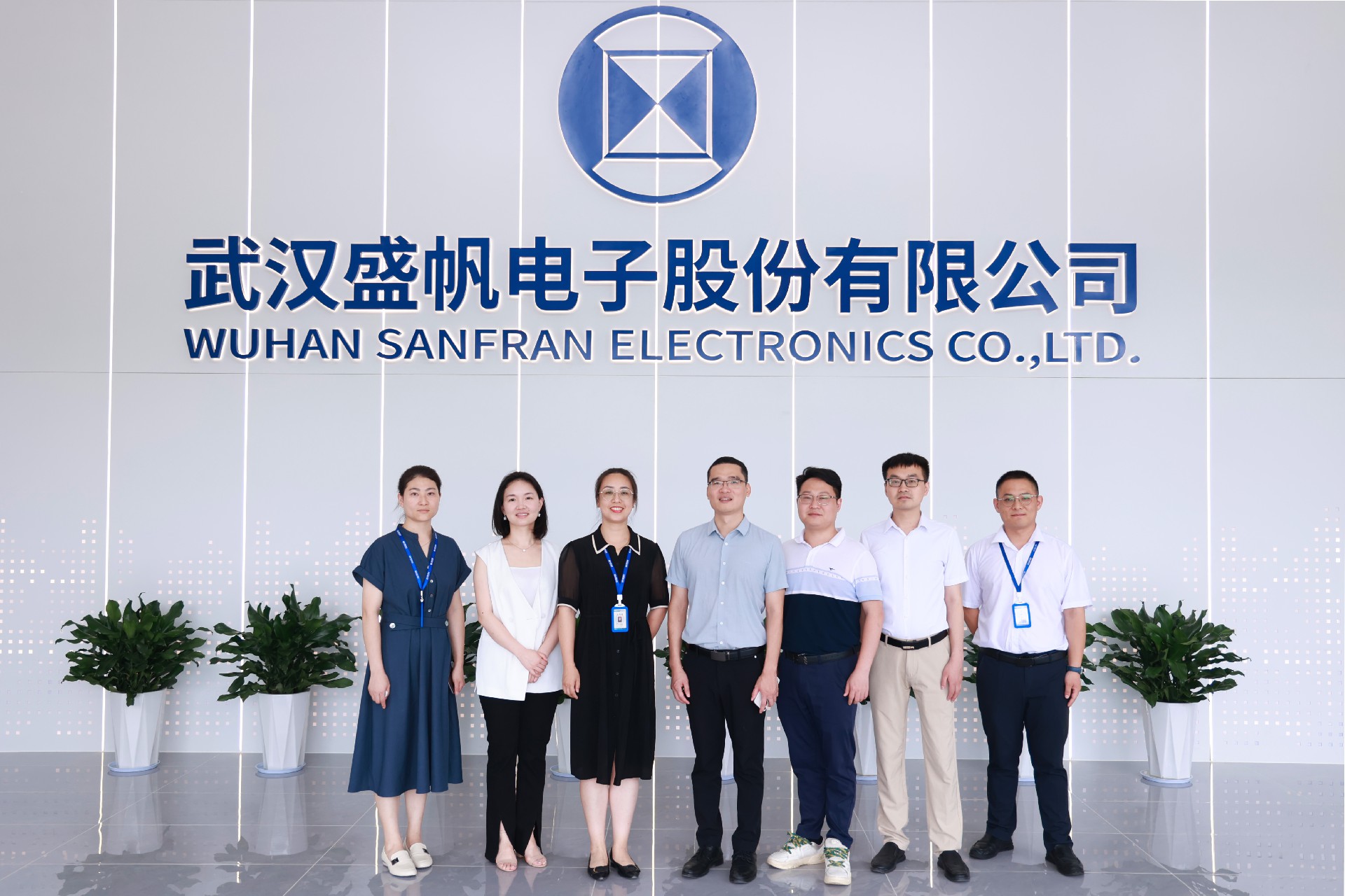 1718949871172624.jpg 1718949871172624.jpg